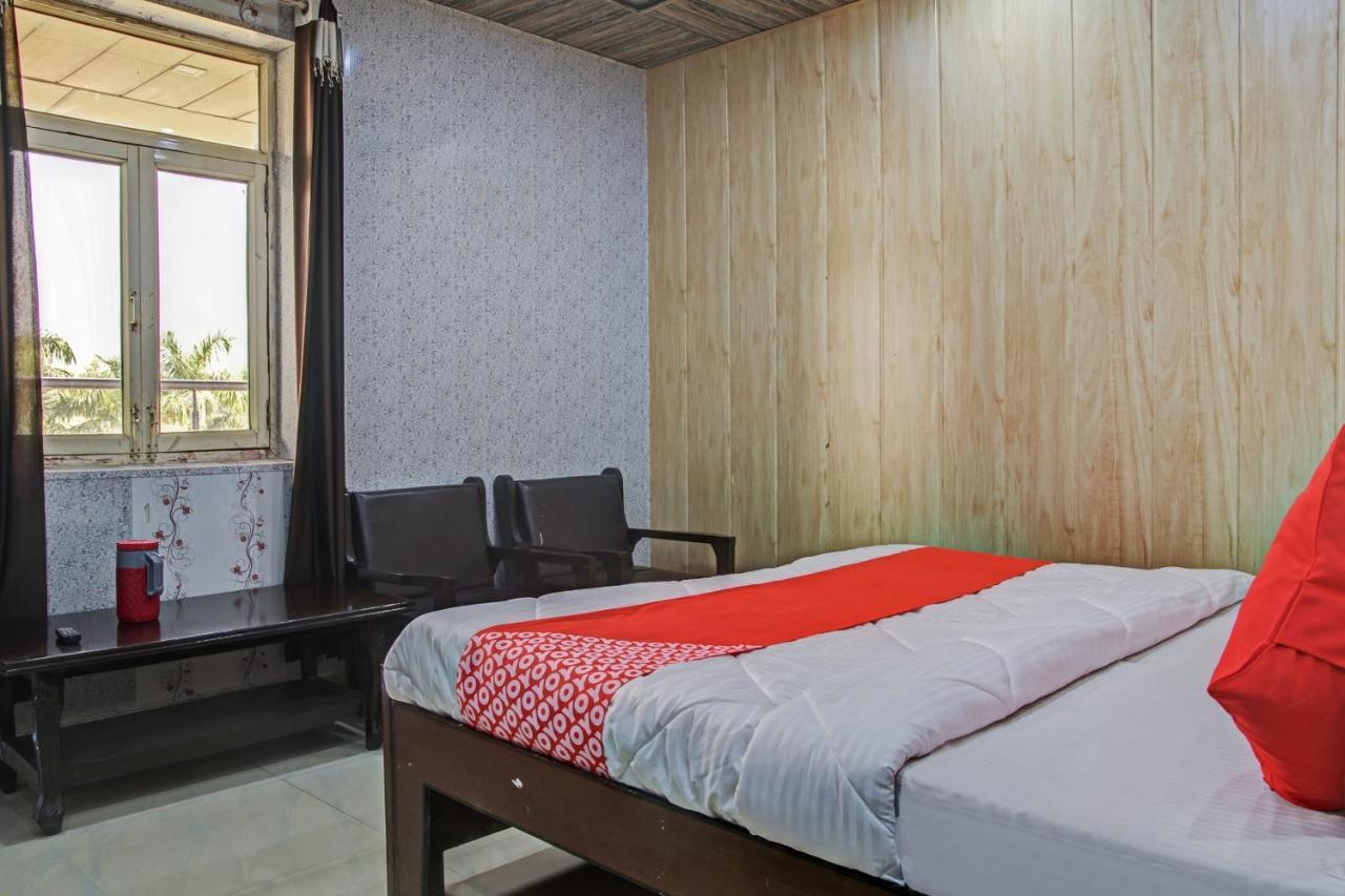 Hotel Oyo 62241 Swastik Garden à Dhāmpur Extérieur photo